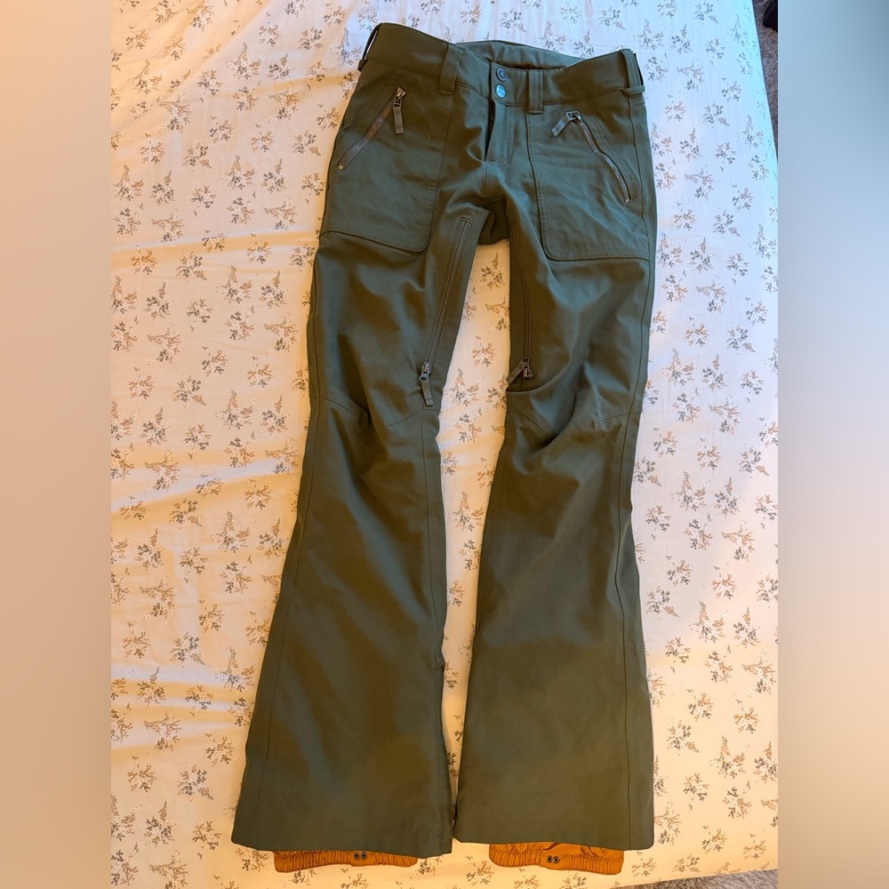Women’s Burton Snowboarding/Ski Pants